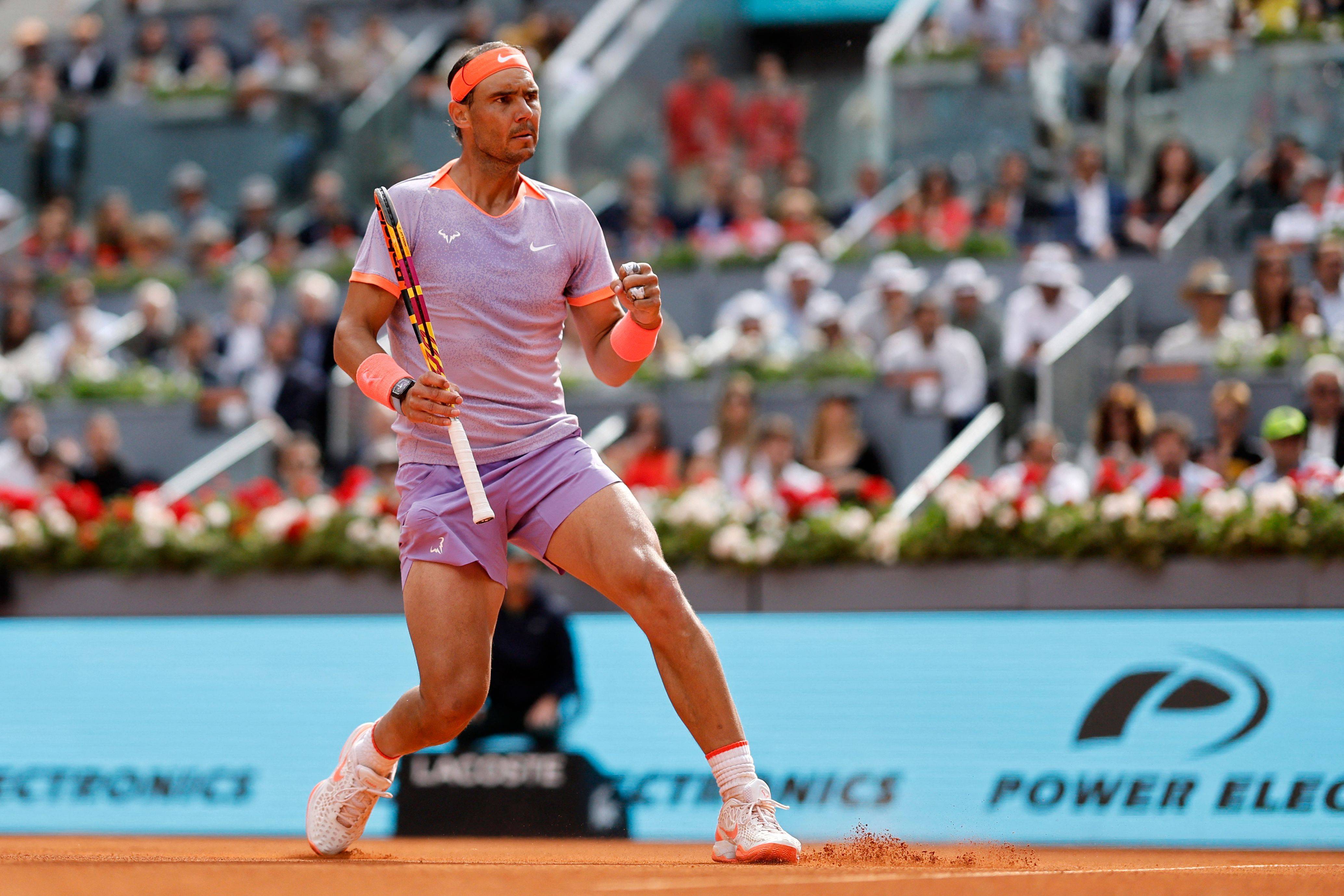 AYX SPORTS-包含纳达尔连续十场比赛得分超过高光表现，老鹰挑战极限！的词条